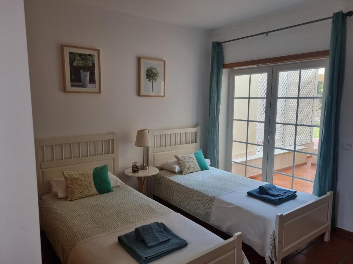 Praia D'El Rey - Townhouse Dom Duarte Amoreira  エクステリア 写真