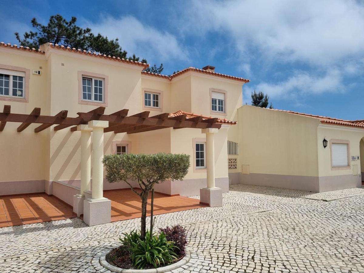 Praia D'El Rey - Townhouse Dom Duarte Amoreira  エクステリア 写真
